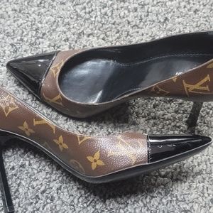 Louis Vuitton Heels worn 3 times with dust bag